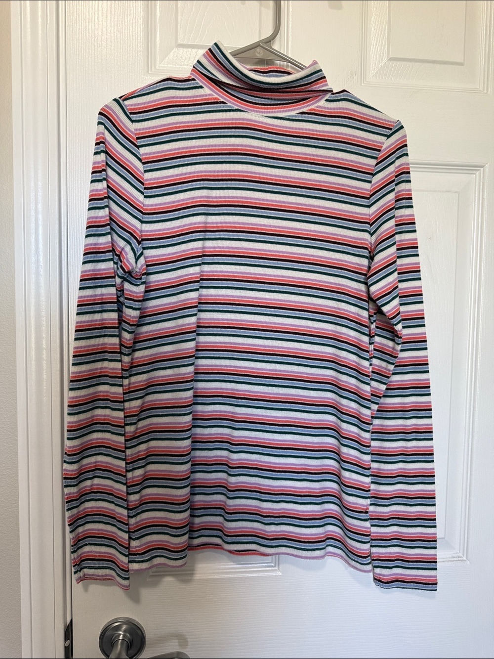 Gap Women’s Long-Sleeve Striped Turtleneck in Pink Blue white Soft rayon